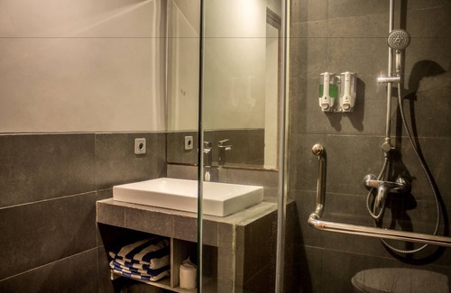 Kuta Hotel | Transera Kamini Legian