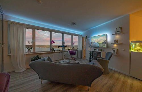 Schleswig Apartment | Traumblick! Mitten im Wasser u. doch ganz oben:)