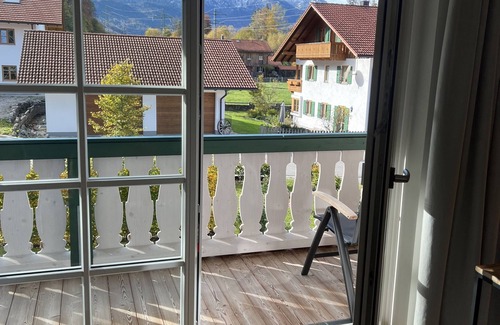 Kochel am See Apartment | Traumwohnung mit Blick auf Herzogstand. Outdoor-paradies und Oase der Erholung!