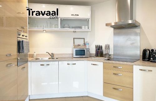 Rushmoor District Apartment | Travaal.©om - 2 Bed Serviced Apartment Farnborough