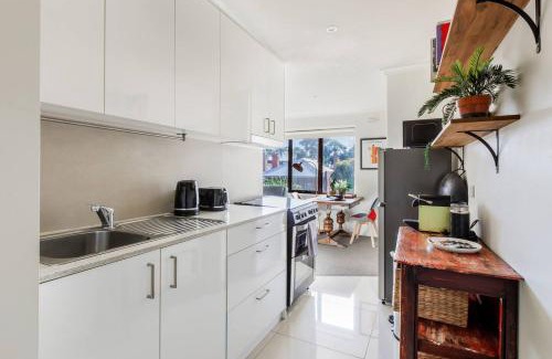 Travancore Apartment | Travancore Nest - Sunlit City Base near Parks & CBD
