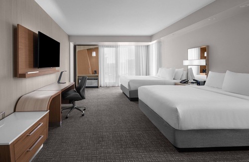Clearwater Beach Hotel | Travel Destination! 3 Great Units, On-Site Restaurant, Near Beach Walk