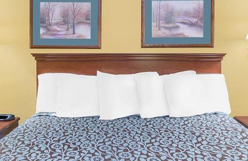 North Little Rock Hotel | Travel Inn North Little Rock
