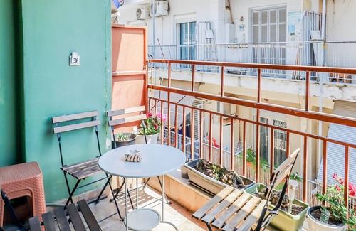 Old Town Apartment | Traveler Home 85m2 Free Parking Next to Center