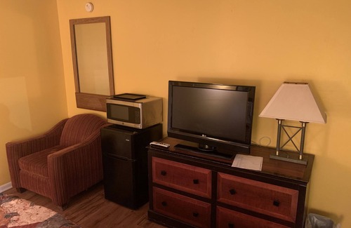 Valdosta Hotel | Travelers Inn