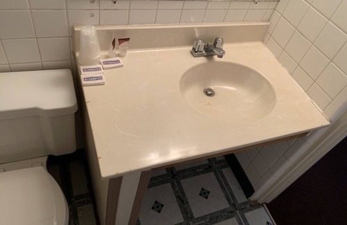 Valdosta Hotel | Travelers Inn