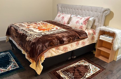 Newark House | Travelers Long Stay wit Private Bathroom