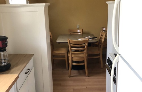 Mount Carbon Apartment | Travelers Rest slps 5 Riverview, near NRG, trails, fishing. NRG, Falls, & more.