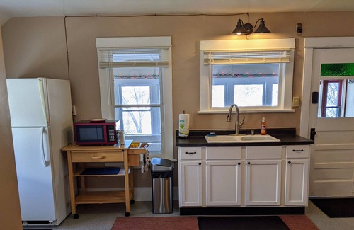 Ironwood House | Traveling Professionals/Contractors, Sunny Upper Flat by Iron Belle Trail!