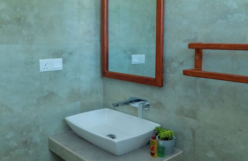 Hikkaduwa Hotel | Traveller's Hotel Hikkaduwa