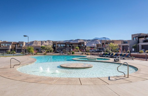St. George Villa | Traveller's Retreat