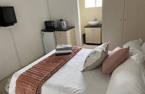 Grahamstown Bed & Breakfast | Travellers Rest