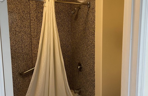 Brea Hotel | Travelodge by Wyndham Brea