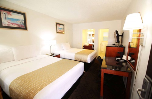 Magnolia Park Hotel | Travelodge by Wyndham Burbank-Glendale