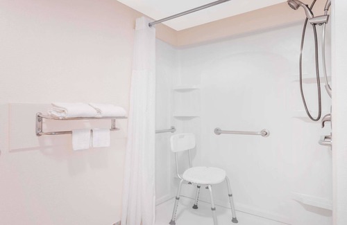 Graysville Hotel | Travelodge by Wyndham Chattanooga/Hamilton Place