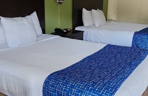 Clarksville Hotel | Travelodge by Wyndham Clarksville
