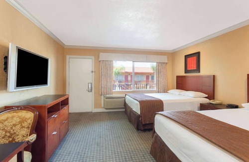 El Cajon Hotel | Travelodge by Wyndham El Cajon