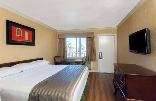 El Cajon Hotel | Travelodge by Wyndham El Cajon