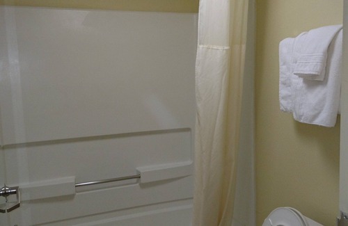 Knoxville Hotel | Travelodge by Wyndham Knoxville East