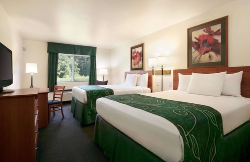 Low Moor Hotel | Travelodge by Wyndham Low Moor Near Covington