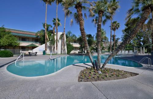 Twin Palms Hotel | Travelodge by Wyndham Palm Springs