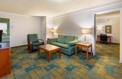 North Mountain Hotel | Travelodge by Wyndham Phoenix North