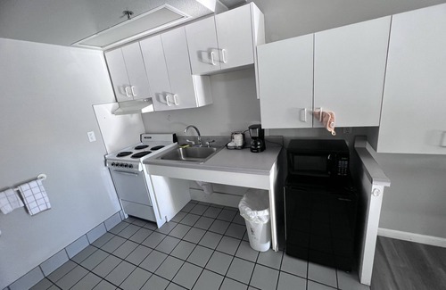 Benton Tract Hotel | Travelodge by Wyndham Redding CA