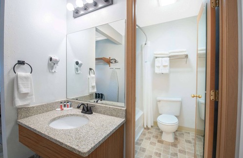 Spearfish Hotel | Travelodge by Wyndham Spearfish