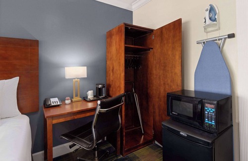 Fisherman's Wharf Hotel | Travelodge by Wyndham by Fisherman's Wharf