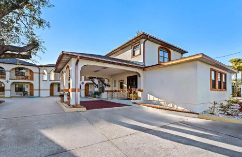 St. Augustine Hotel | Travelodge by Wyndham Hotel & Cottages St Augustine - Historic