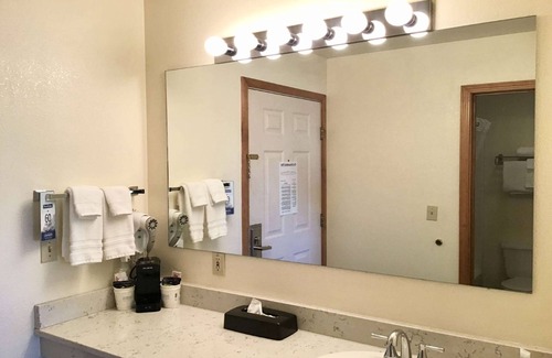 Three Forks Hotel | Travelodge by Wyndham Three Forks