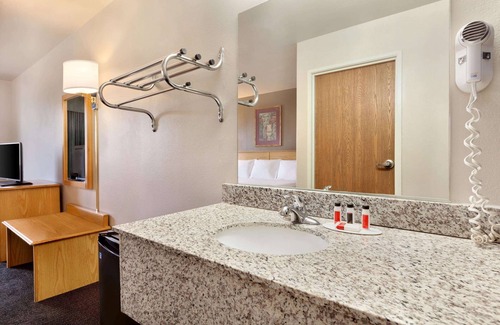 Daggett Hotel | Travelodge by Wyndham Yermo