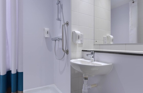 Galway City Centre Hotel | Travelodge Galway