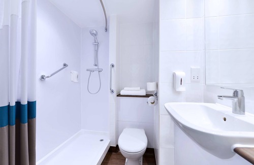 Galway City Centre Hotel | Travelodge Galway