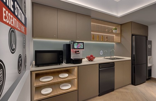 Harbourfront Hotel | Travelodge Harbourfront