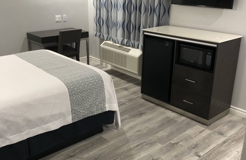 Walnut Valley Hotel | Travelodge Inn & Suites by Wyndham West Covina