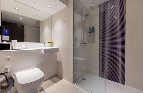 Khlong Toei Nuea Hotel | Travelodge Sukhumvit 11