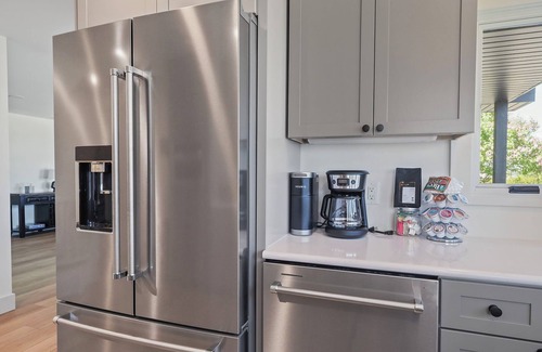 Greilickville House | Traverse City Elmwood Ranch - Dog Friendly!