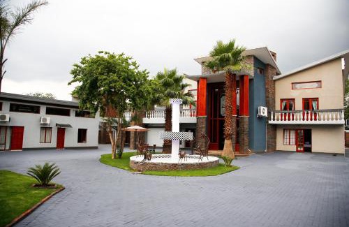 Kempton Park House | Travetel OR Tambo Airport
