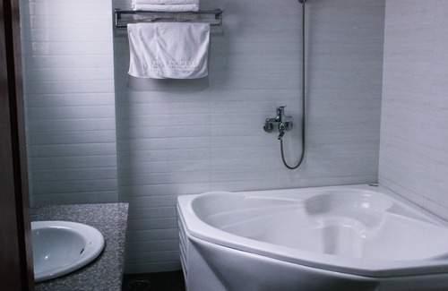 Pleiku Hotel | Tre Xanh Hotel