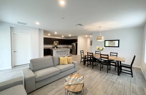Port Saint Lucie House | Treasure Coast Retreat 3 bedroom duplex home