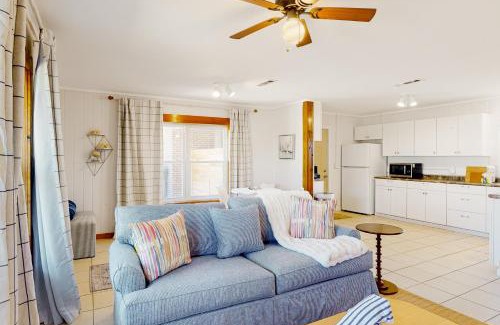 Lower Grand Lagoon House | Treasure Cottage
