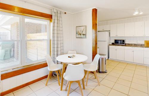 Lower Grand Lagoon House | Treasure Cottage