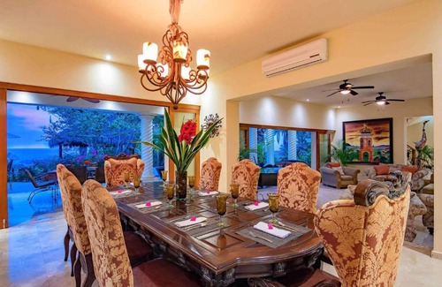 South Shore Hotel Area Villa | Treasure from the sea