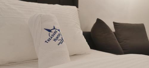 Downtown George Town Hotel | TREASURE HUNTER At Heritage Georgetown