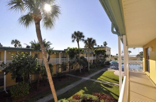 Treasure Island Apartment | Treasure Island Beach Club 727-360-7096