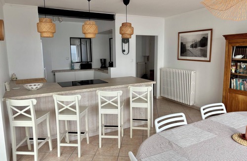 Saint-Gilles-Croix-de-Vie Apartment | Treat yourself to a relaxing interlude by the water.