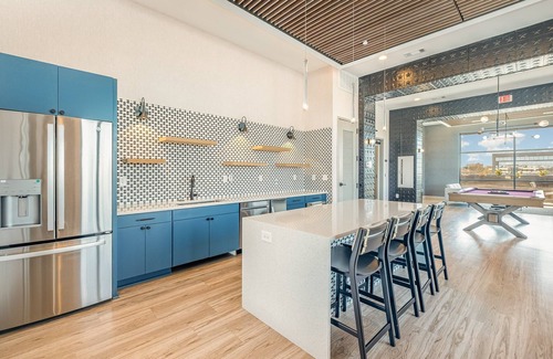 Edgehill Cottage | Treble Maker -rooftop Lounge - Pool - In Music Row