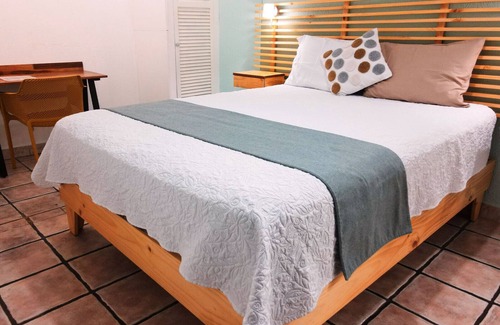 Santa Teresa Bed & Breakfast | Trebol Amarillo Bed & Breakfast