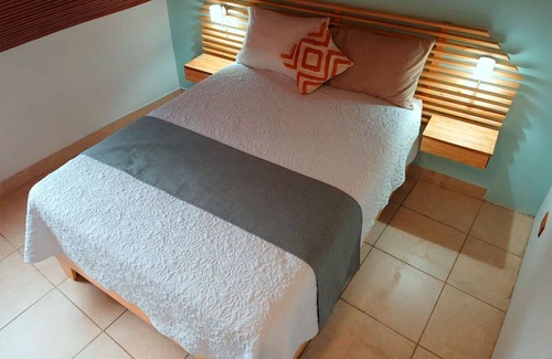 Santa Teresa Bed & Breakfast | Trebol Amarillo Bed & Breakfast